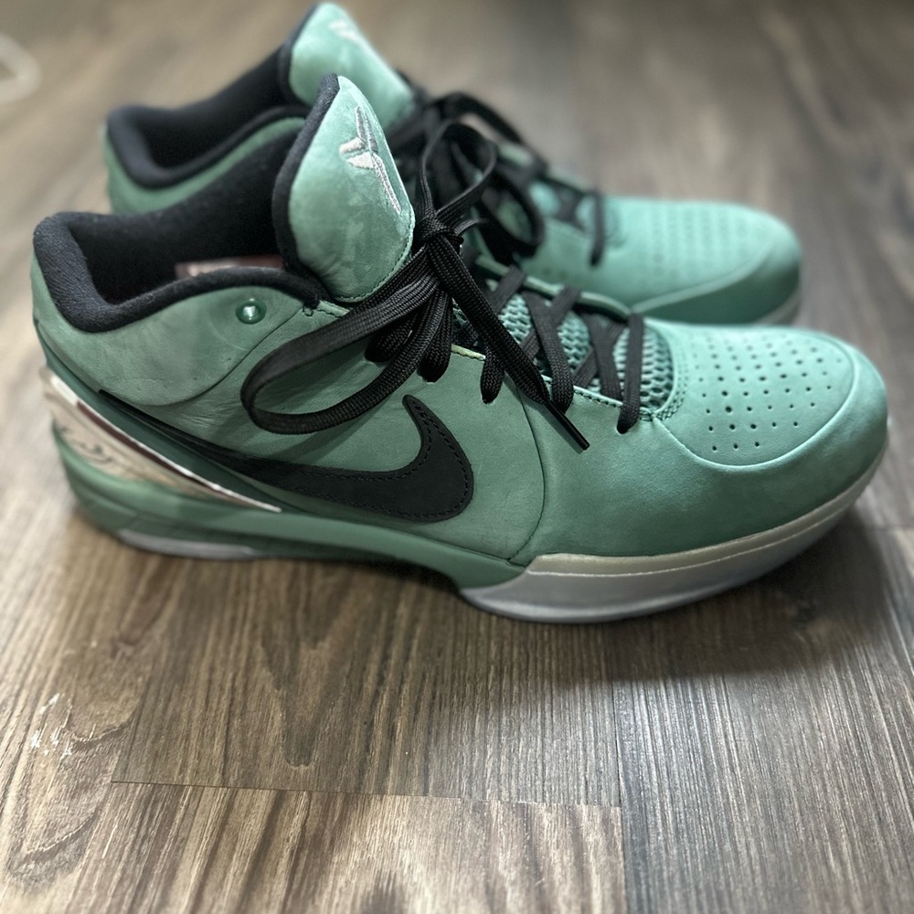 Kobe 4 Protro Girl Dad